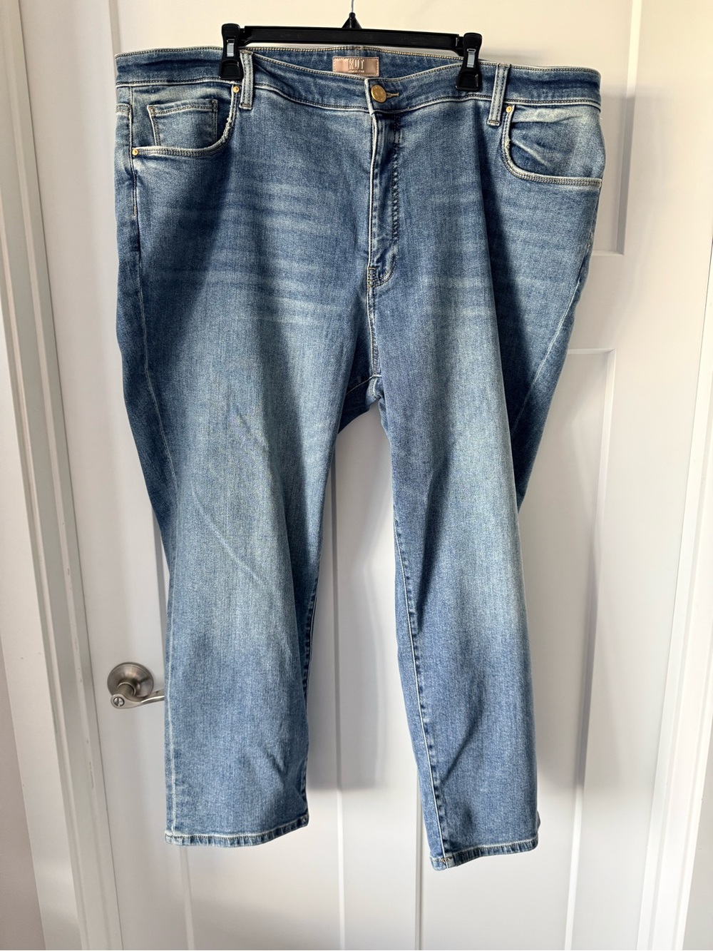 Kut from the Kloth Light Blue High Rise Reese Relaxed Ankle Straight Leg Jeans